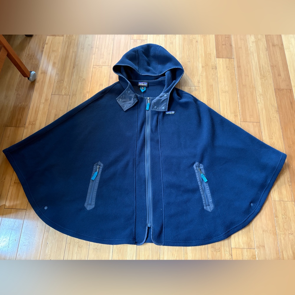 Patagonia Synchilla Navy Fleece Poncho